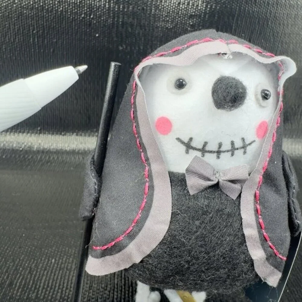 Target Hyde & EEK Hoodie Featherly Friends Fabric Bird Missing‎ Blade W Tags